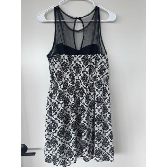Aryeh Black & White Damask Dress w/ Mesh Detail – Size XL (Runs Small) - Picture 6 of 6